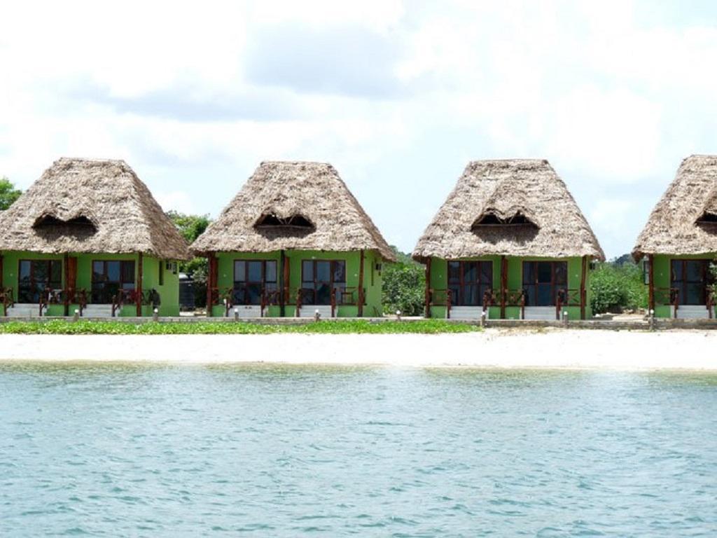 Pemba Misali Sunset Beach Wesha Екстериор снимка